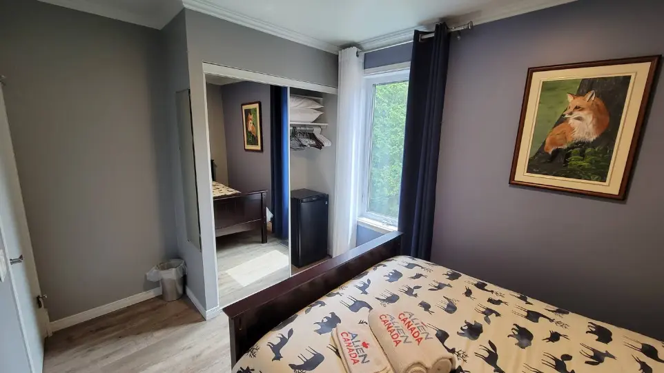 Chambre à louer au gîte, lit double
