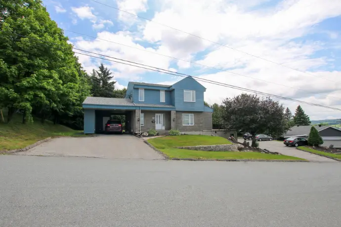 Le gîte à Saint-Georges-de-Beauce, vue de la rue